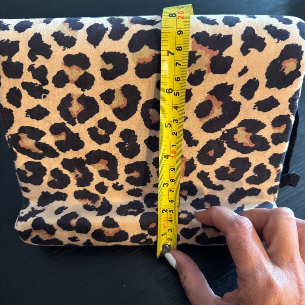 Leopard Print Tablet Stand - Picture 7 of 8